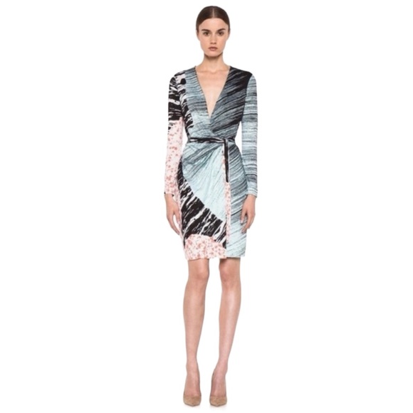 LN Diane Von Furstenberg Valencia Silk Pastel Wrap Mini Dress in Rockscape - 4 - Picture 16 of 16